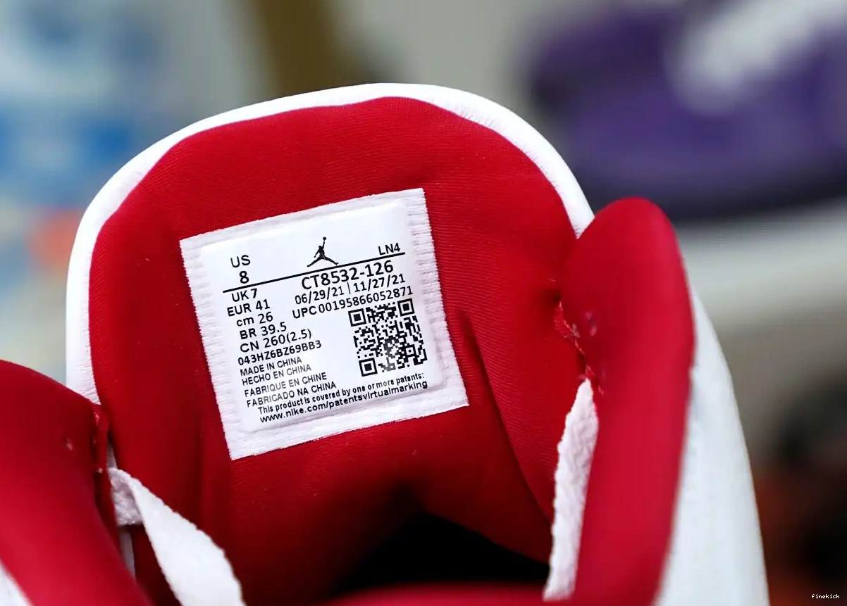 3 Red(CT8532-126） Cardinal Jordan Air Retro  0624